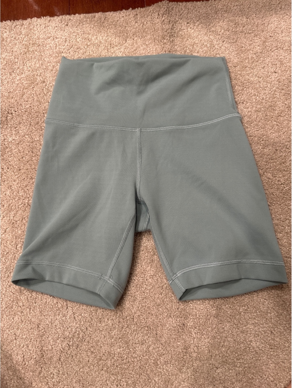 (3)Lululemon High-Rise Athletic Shorts Size 4